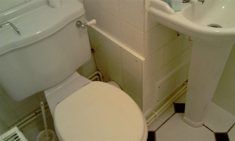 bathroomtiledaccesspanels.jpg